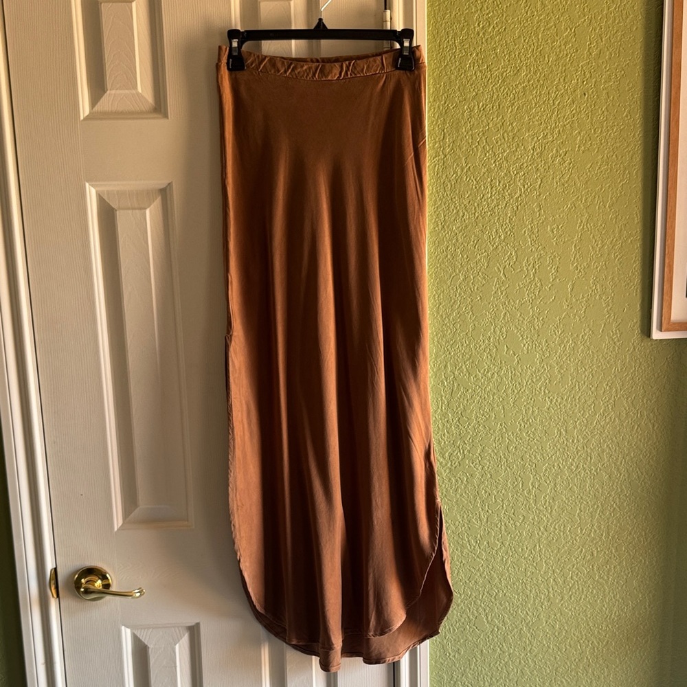 C&S by cloth and stone midi silk/rayon skirt